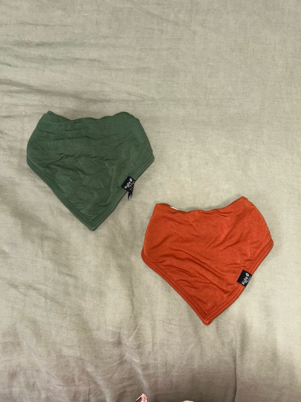 Kyte bibs
